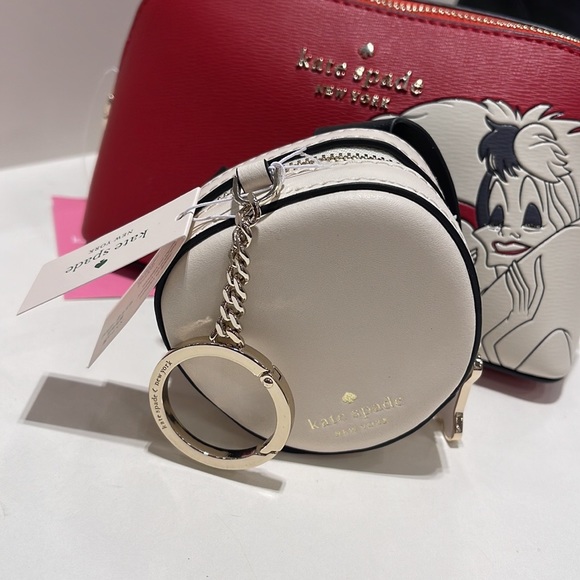 Kate Spade Claude Dog Coin Purse
COLOR:
Multi - Picture 9 of 16